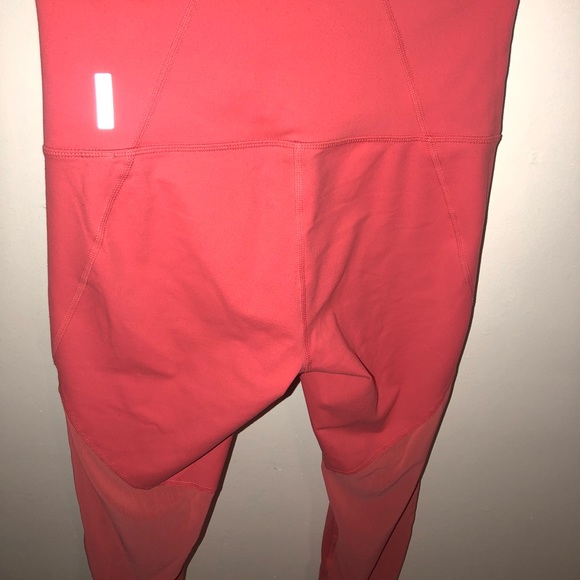 Workout leggings - Picture 2 of 3